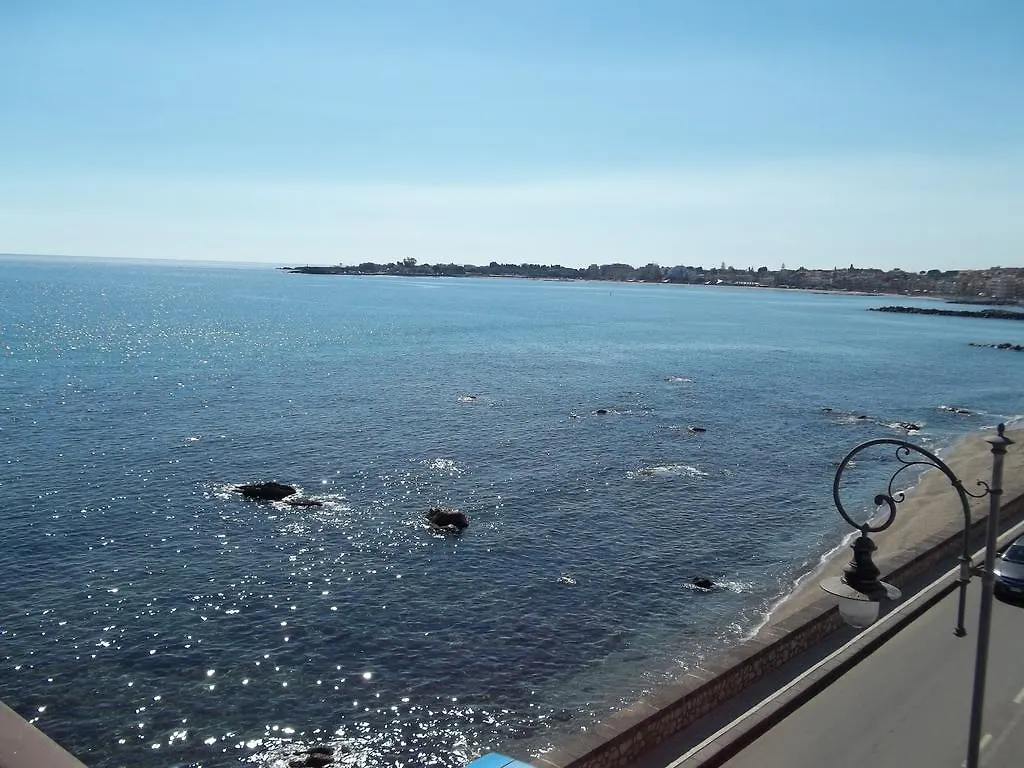Mare E Monti Villa Giardini Naxos