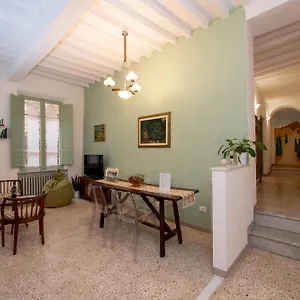 Casa Di Lara - Nel Cuore Della Citta Montepulciano Stazione